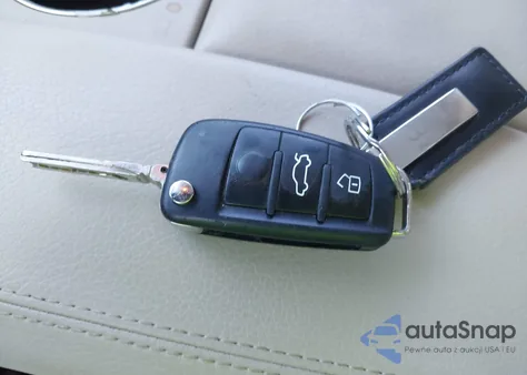 2015 Audi Q7 3.0T Premium из США, поврежденный, VIN WA1CGAFE2FD026225